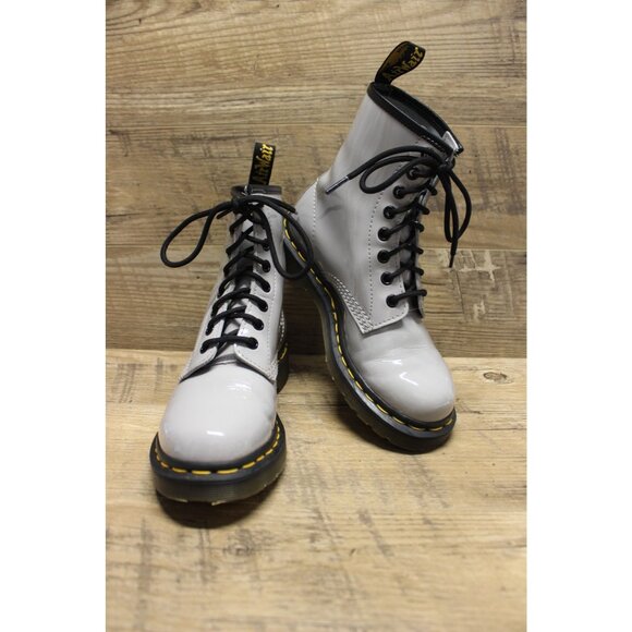 Dr. Martens‎ women's 1460 8-eye gray patent leather lamper boots 6 - Picture 1 of 16